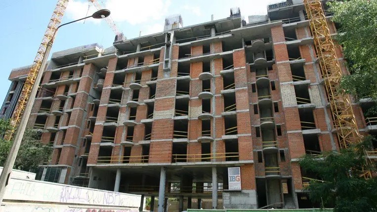 незаконна забудова