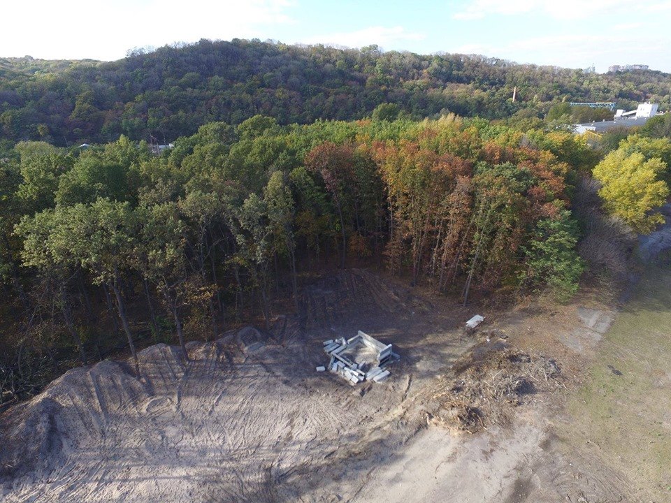 незаконна забудова